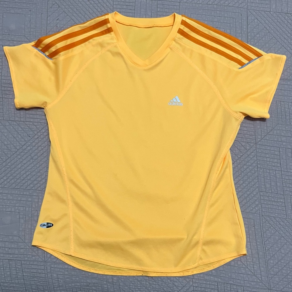 🏃🏽‍♀️👟Adidas Running Top - Women’s Medium 💛